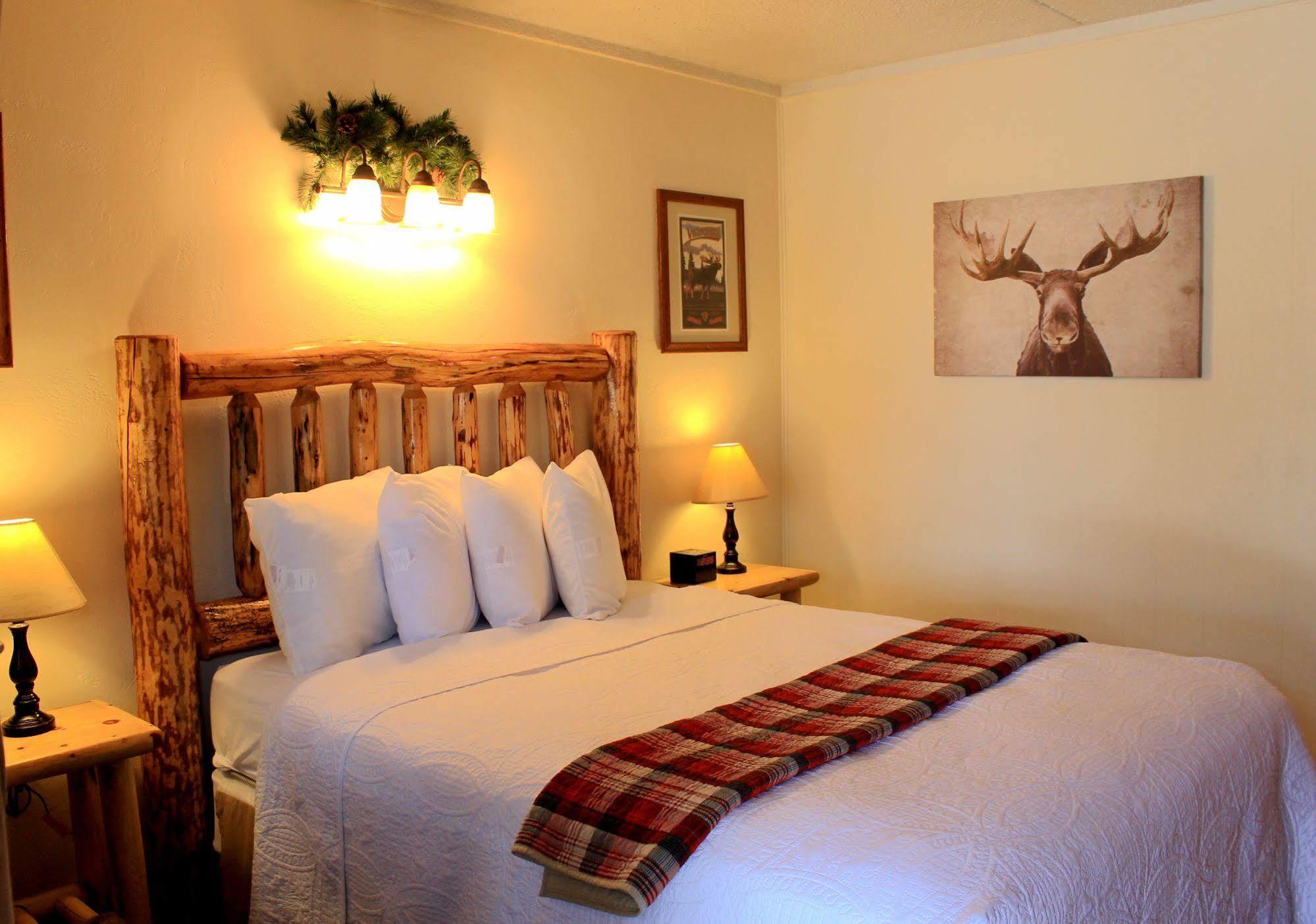 Moose Creek Inn West Yellowstone Exteriér fotografie